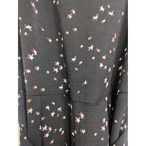 NEW - GAP Bell Sleeve Jumpsuit Black White Star Print Women's Size 10 - Picture 3 of 10